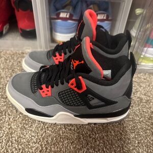 Jordan 4 Infrared (Size 3.5)